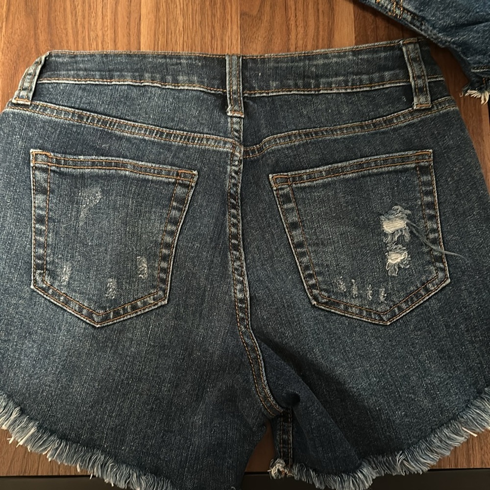Jean Shorts - Picture 6 of 6